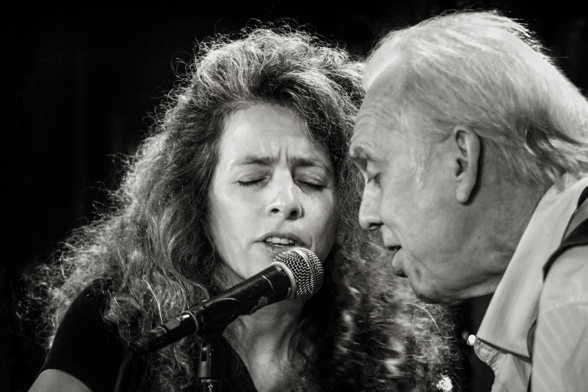 Paul Rishell and Annie Raines The Music Museum of New England
