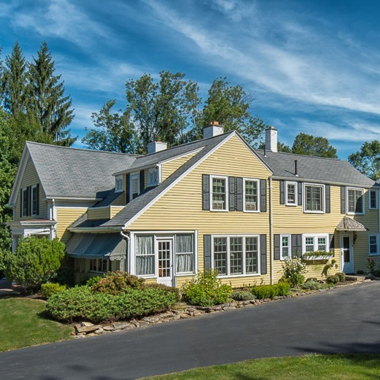 Aengus Studios