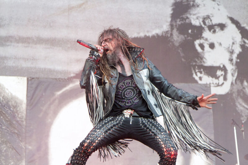 Rob Zombie at Nova Rock – photo by Alfred Nitsch Rob Zombie at Nova Rock - photo by Alfred Nitsch