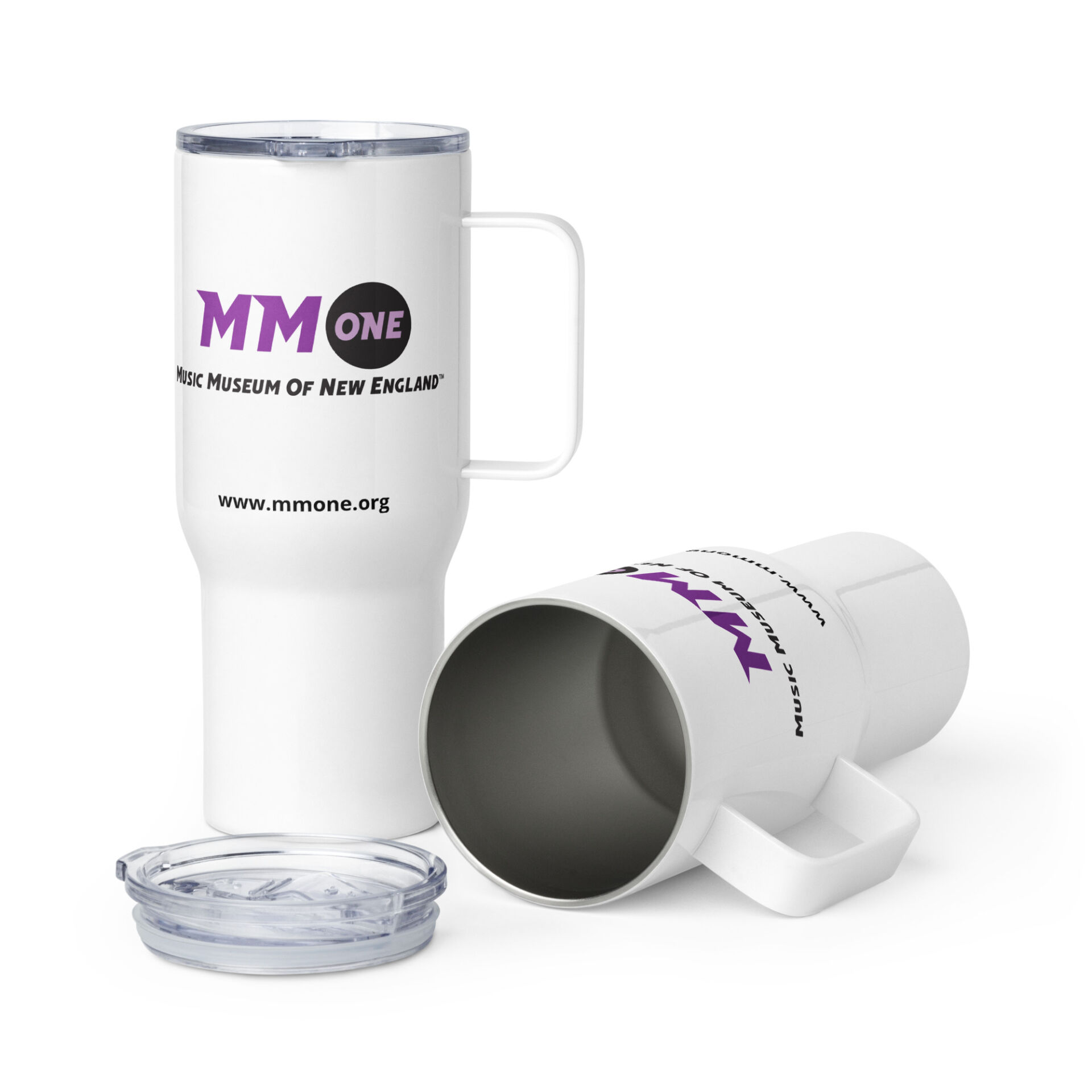 Travel mug with a handle