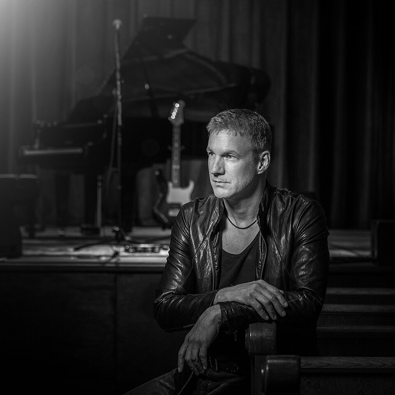 Eliot Lewis - promo photo by SonicSoldier