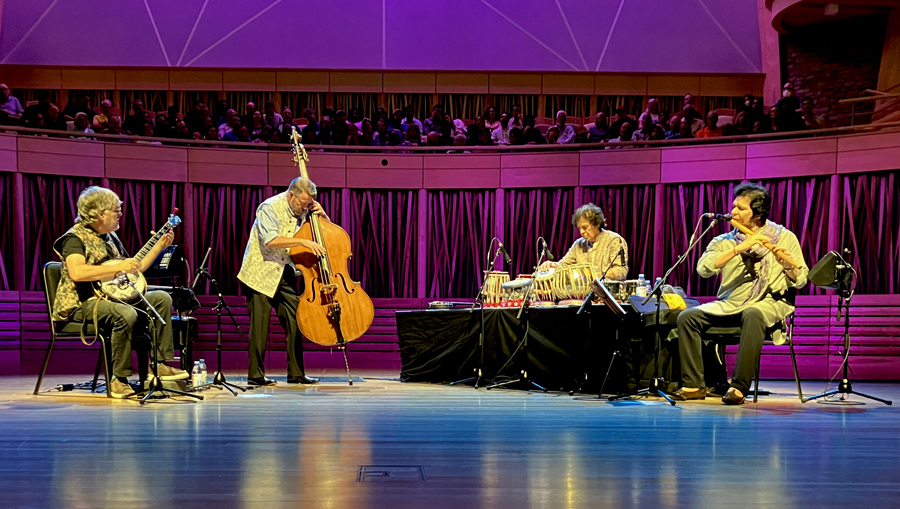 Bela Fleck – As We Speak at Groton Hill Music Center Concert Hall – photo by Stephen M. Crafts Bela Fleck - As We Speak at Groton Hill Music Center Concert Hall - photo by Stephen M. Crafts
