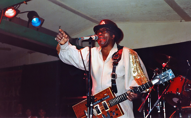 Bo Diddley at Raoul’s Bo Diddley at Raoul's