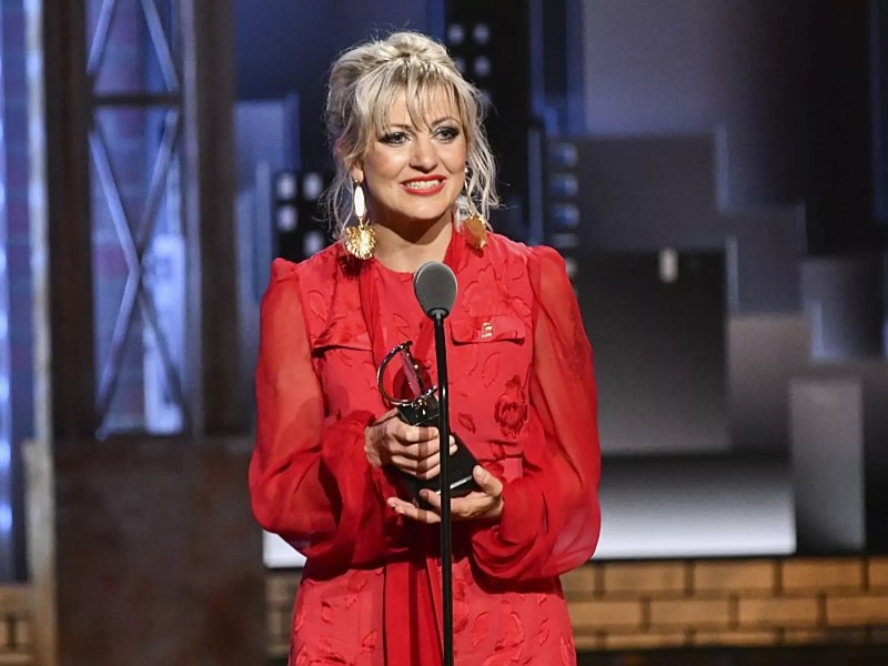 Anaïs Mitchell accepts the Tony Award for Best Original Score for ‘Hadestown’ – photo by Charles Sykes Anaïs Mitchell accepts the Tony Award for Best Original Score for 'Hadestown' - photo by Charles Sykes