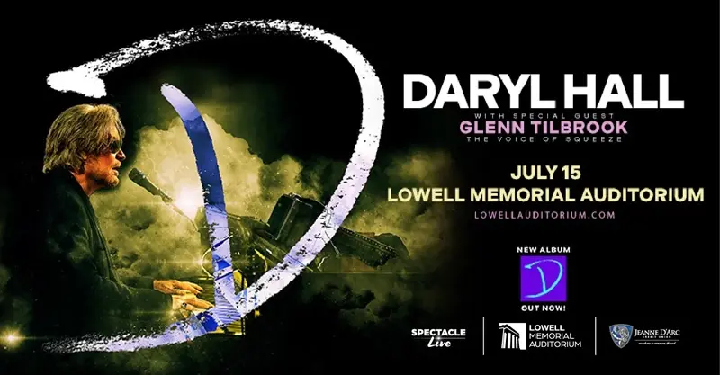 Daryl Hall at Lowell Memorial Auditorium Daryl Hall at Lowell Memorial Auditorium