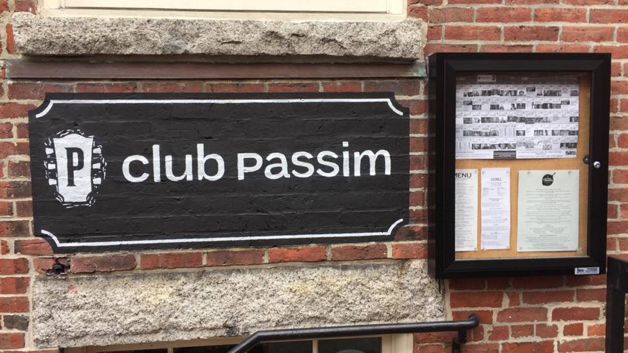 Club Passim sign Club 47 / Passim