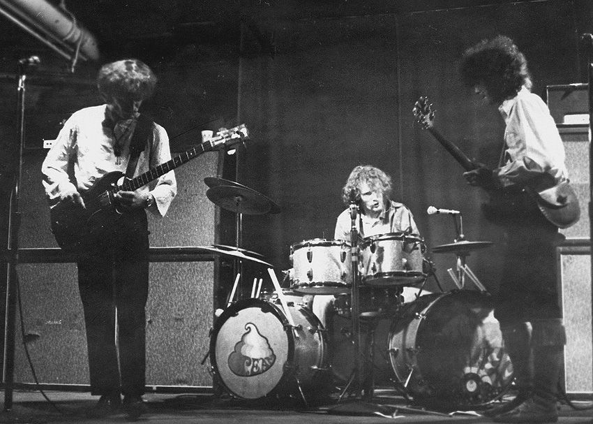 Cream Getting Cream at the Psychedelic Supermarket